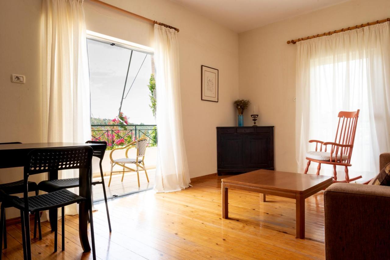 Janakis Apartments Himara Zewnętrze zdjęcie